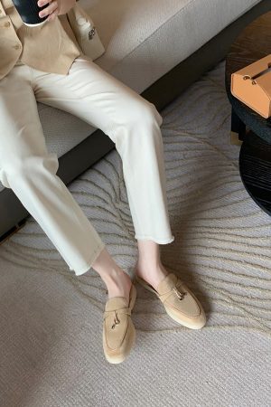 Women's Sheepskin Tassel Lock Loafers - Flat Slip-On Cashmere Flats for Versatile Everyday Style