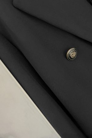 Women's Short Black Suit Jacket, 2025 British Style Blazer, High-End Quality, Fashionable for Spring and Autumn Wear