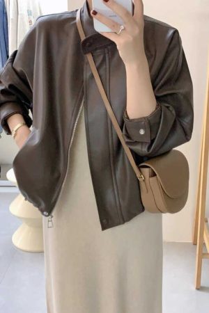 Women's Short White Leather Motorcycle Jacket - Trendy 2024 Spring Autumn Style for Petite Figures