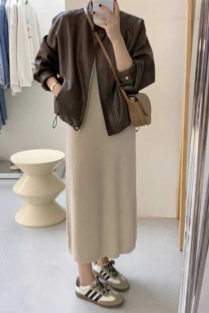 Women's Short White Leather Motorcycle Jacket - Trendy 2024 Spring Autumn Style for Petite Figures