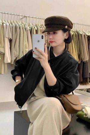 Women's Short White Leather Motorcycle Jacket - Trendy 2024 Spring Autumn Style for Petite Figures