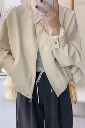 Women's Short White Leather Motorcycle Jacket - Trendy 2024 Spring Autumn Style for Petite Figures