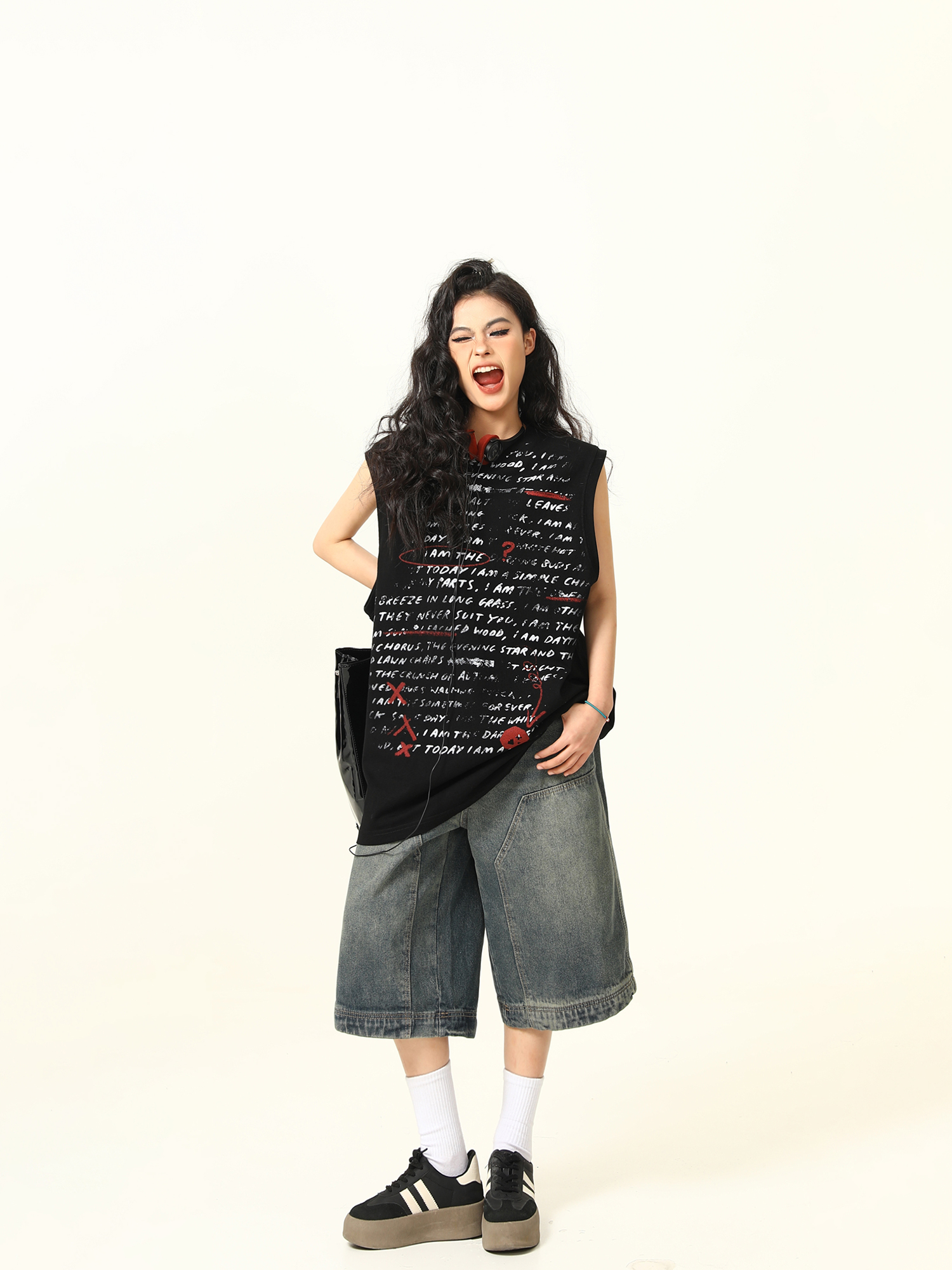 Women's Sleeveless Graffiti Letter Tank Top - American Street Style Summer Loose Vest, Versatile Outerwear Women's Sleeveless Graffiti Letter Tank Top - American Street Style Summer Loose Vest, Versatile Outerwear