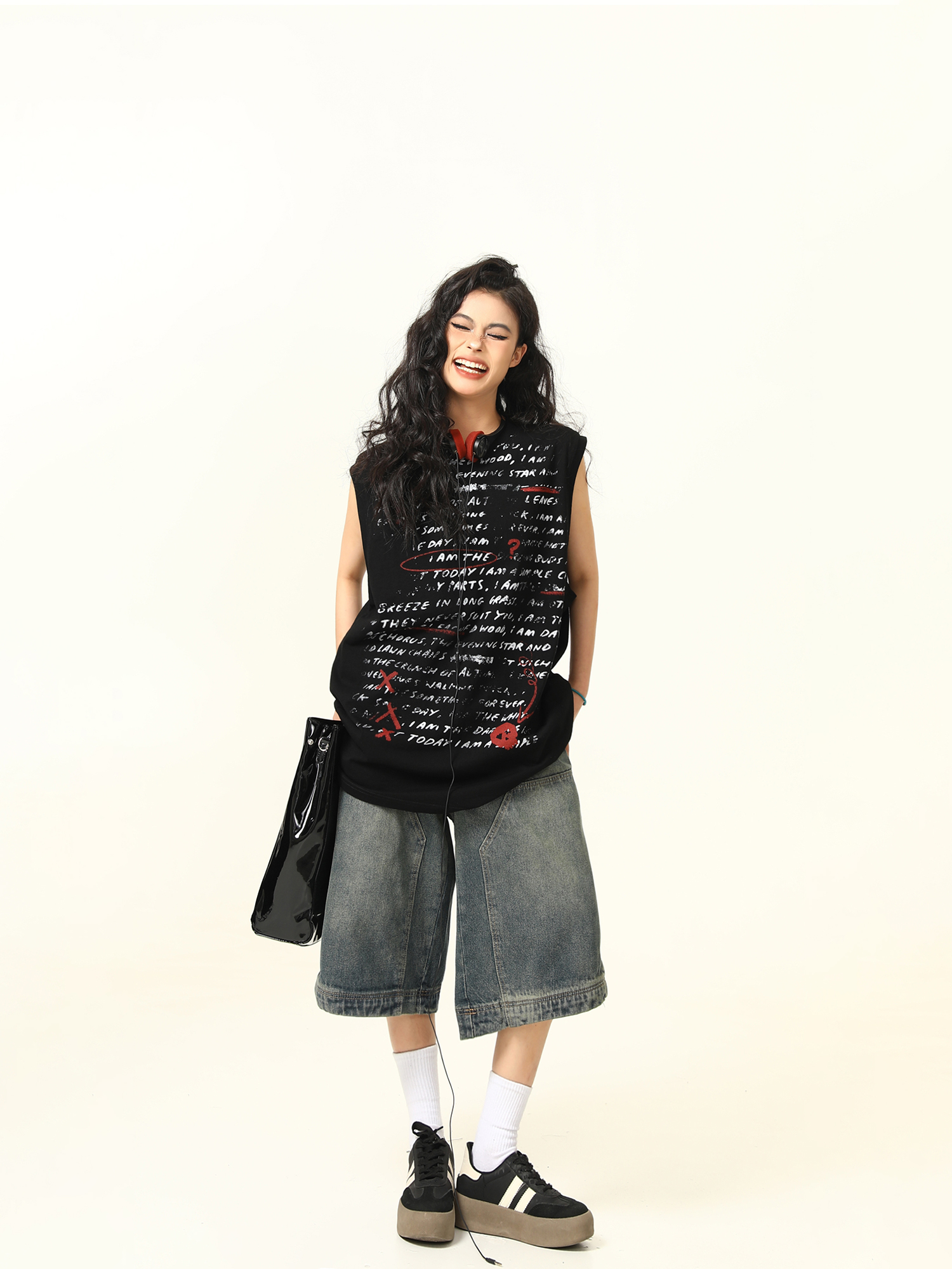 Women's Sleeveless Graffiti Letter Tank Top - American Street Style Summer Loose Vest, Versatile Outerwear Women's Sleeveless Graffiti Letter Tank Top - American Street Style Summer Loose Vest, Versatile Outerwear