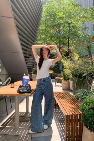 Womenâ€™s Slim-Fit Pure Cotton Short Sleeve T-Shirt - Summer 2025 Niche Design, Casual Style Top