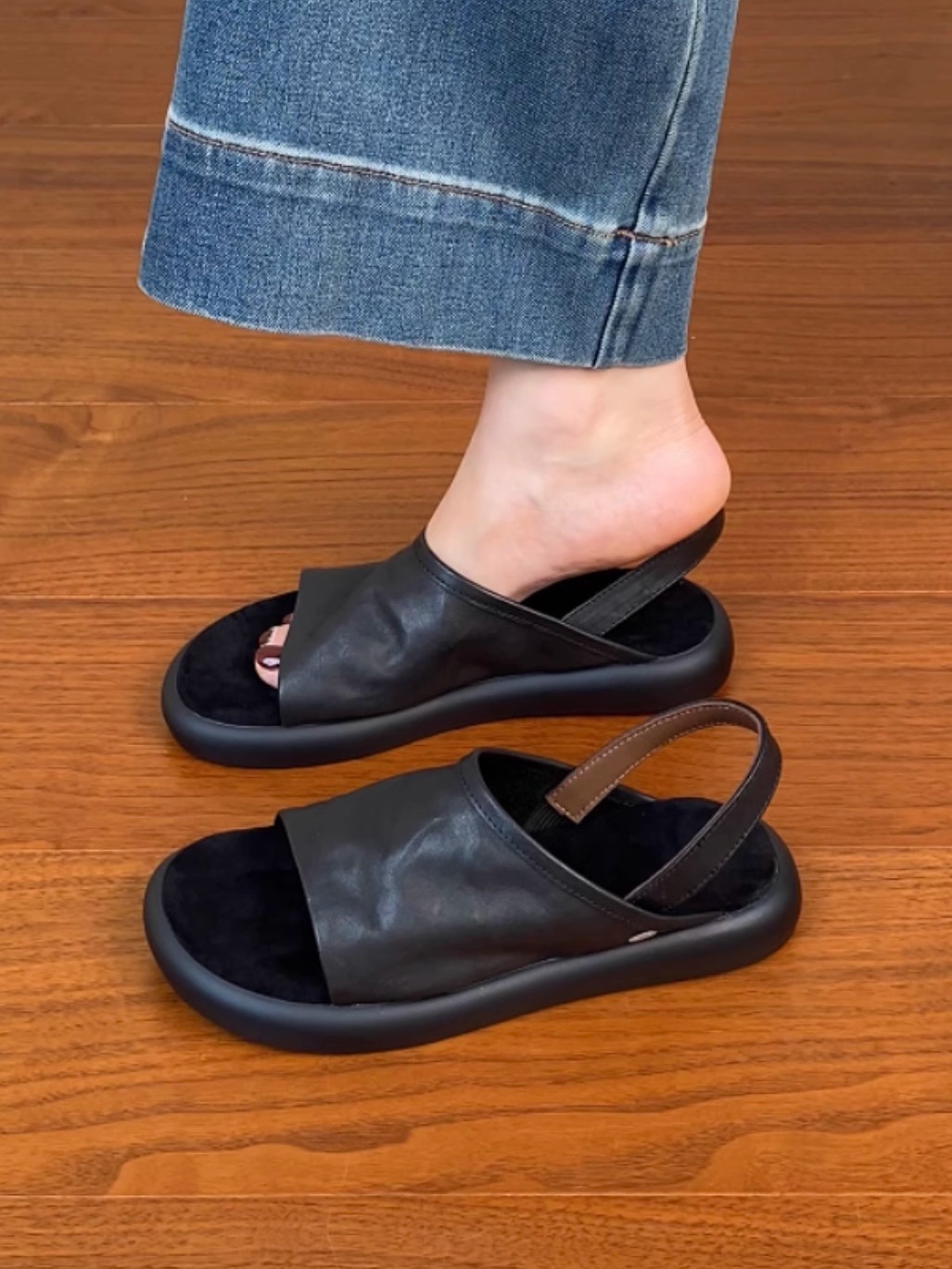 Women's Soft Comfortable Flat Open-Toe Sandals in Top Layer Cowhide - 2025 Summer Casual Footwear Women's Soft Comfortable Flat Open-Toe Sandals in Top Layer Cowhide - 2025 Summer Casual Footwear