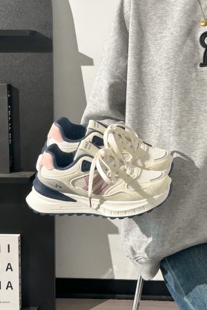 Women's Soft-Soled Mesh Sneakers - Breathable Little White Shoes, Versatile Summer 2025 Style, Trendy Dad Sneakers for Women