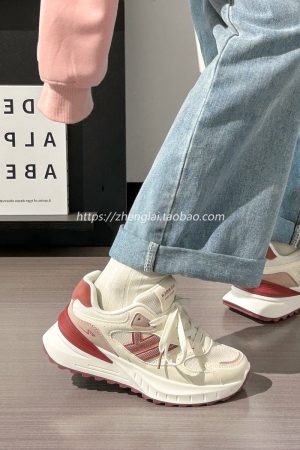 Women's Soft-Soled Mesh Sneakers - Breathable Little White Shoes, Versatile Summer 2025 Style, Trendy Dad Sneakers for Women