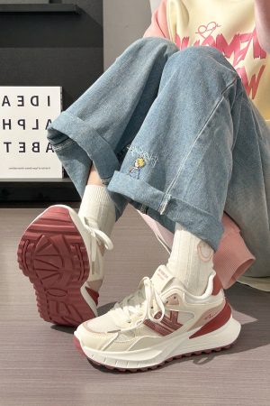 Women's Soft-Soled Mesh Sneakers - Breathable Little White Shoes, Versatile Summer 2025 Style, Trendy Dad Sneakers for Women
