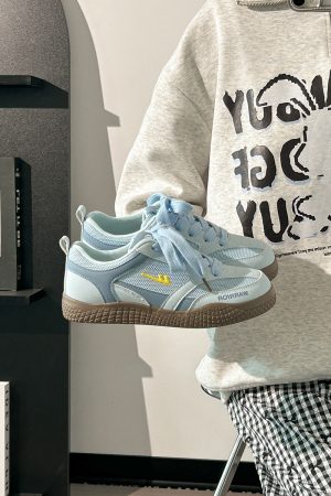 Women's Soft-Soled White Sneakers - Trendy Mesh Breathable Board Shoes for Summer 2025, Korean Style, Ins Fashion