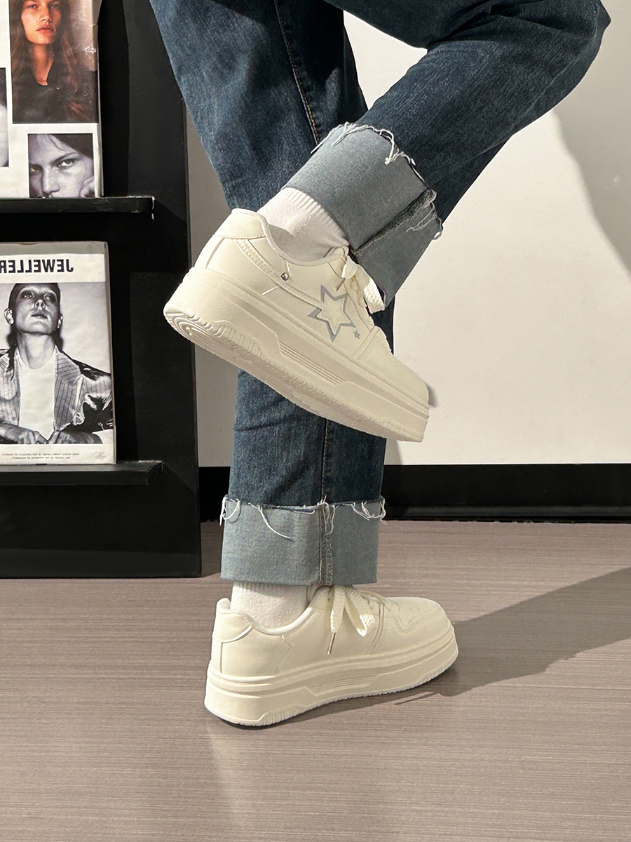 Women's Spring Thick-Soled White Sneakers, Versatile Minimalist Design, Niche Big Toe Shoes for a Trendy Look Women's Spring Thick-Soled White Sneakers, Versatile Minimalist Design, Niche Big Toe Shoes for a Trendy Look