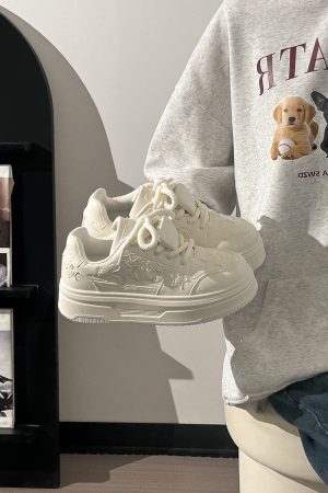 Women's Spring Thick-Soled White Sneakers, Versatile Minimalist Design, Niche Big Toe Shoes for a Trendy Look