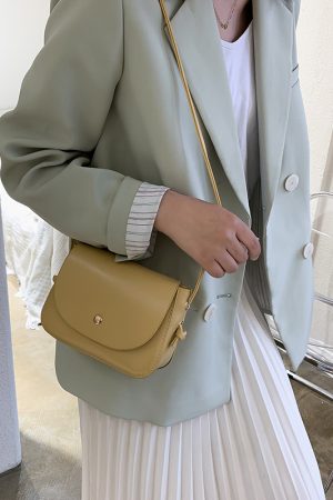 Women's Spring/Summer Saddle Crossbody Bag - Versatile Shoulder Bag Trend for 2025, Internet Celebrity Style