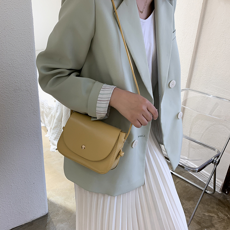 Women's Spring/Summer Saddle Crossbody Bag - Versatile Shoulder Bag Trend for 2025, Internet Celebrity Style Women's Spring/Summer Saddle Crossbody Bag - Versatile Shoulder Bag Trend for 2025, Internet Celebrity Style