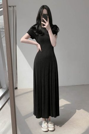 Women's Summer 2025 Round Neck Ribbed Striped A-Line Dress, Spliced Flared Skirt, Waist-Cinching, Solid Color, Cotton