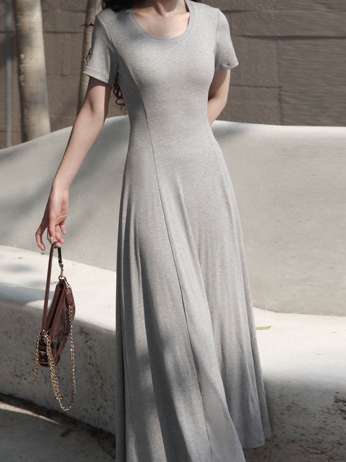 Women's Summer 2025 Round Neck Ribbed Striped A-Line Dress, Spliced Flared Skirt, Waist-Cinching, Solid Color, Cotton Women's Summer 2025 Round Neck Ribbed Striped A-Line Dress, Spliced Flared Skirt, Waist-Cinching, Solid Color, Cotton