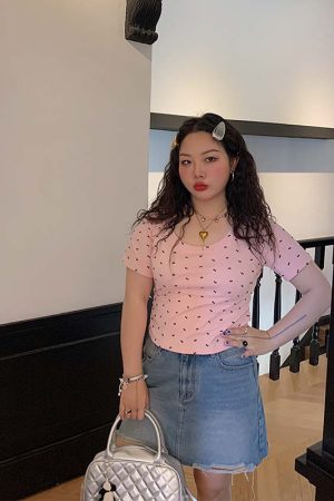 Women's Summer 2025 Short Sleeve Waist-Cinching Slim Fit T-Shirt - Stylish Casual Top for 90s and Y2K Inspired Looks