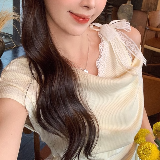 Women's Summer Apricot Color Short Sleeve Faux Two-Piece Waist-Cinched T-Shirt - Stylish Unique Design for a Chic Look Women's Summer Apricot Color Short Sleeve Faux Two-Piece Waist-Cinched T-Shirt - Stylish Unique Design for a Chic Look