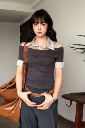 Women's Summer Fake Two-Piece Layered Short Sleeve Shirt, Spliced Knitted College Style, Slim Fit Flattering Top