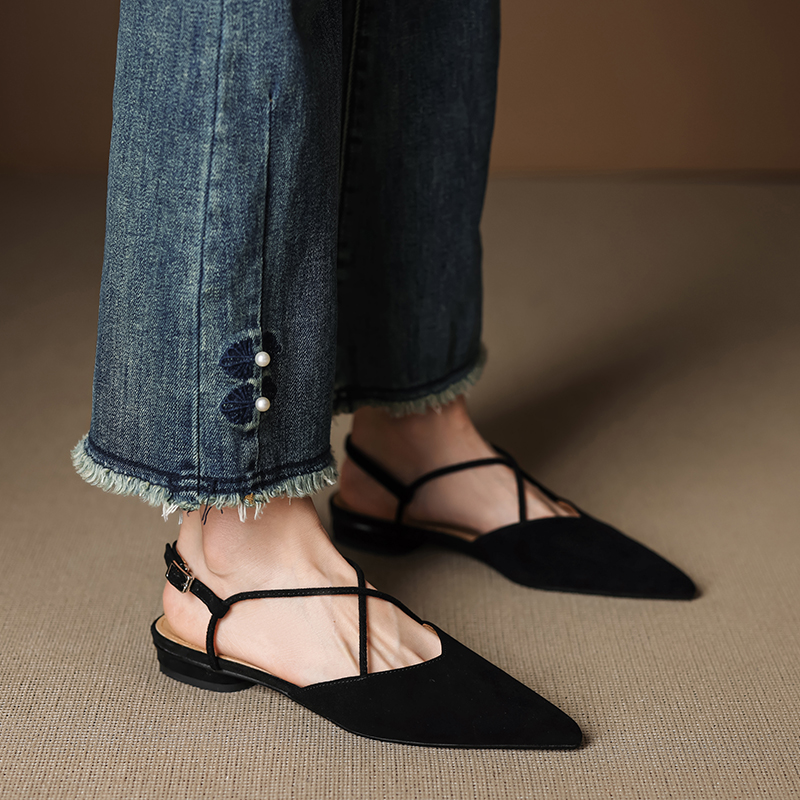 Women's Summer Genuine Leather Pointed Toe Cross Strap Sandals - Versatile Low Chunky Heel Closed Toe Footwear Women's Summer Genuine Leather Pointed Toe Cross Strap Sandals - Versatile Low Chunky Heel Closed Toe Footwear