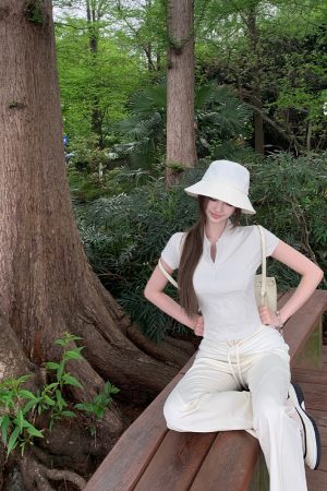 Women's Summer Short Sleeve Sun Protection Top and Bodycon Skirt Two-Piece Set - Stylish Y2K Fashion for Warm Weather