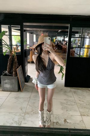 Women's Summer Vintage Polka Dot V-Neck Chiffon Halter Top - Retro Style, Cute Polka Dot Design, Perfect for 90s Inspired Fashion