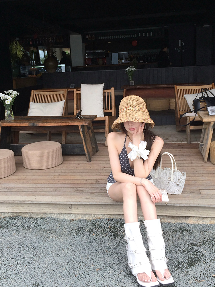 Women's Summer Vintage Polka Dot V-Neck Chiffon Halter Top - Retro Style, Cute Polka Dot Design, Perfect for 90s Inspired Fashion Women's Summer Vintage Polka Dot V-Neck Chiffon Halter Top - Retro Style, Cute Polka Dot Design, Perfect for 90s Inspired Fashion