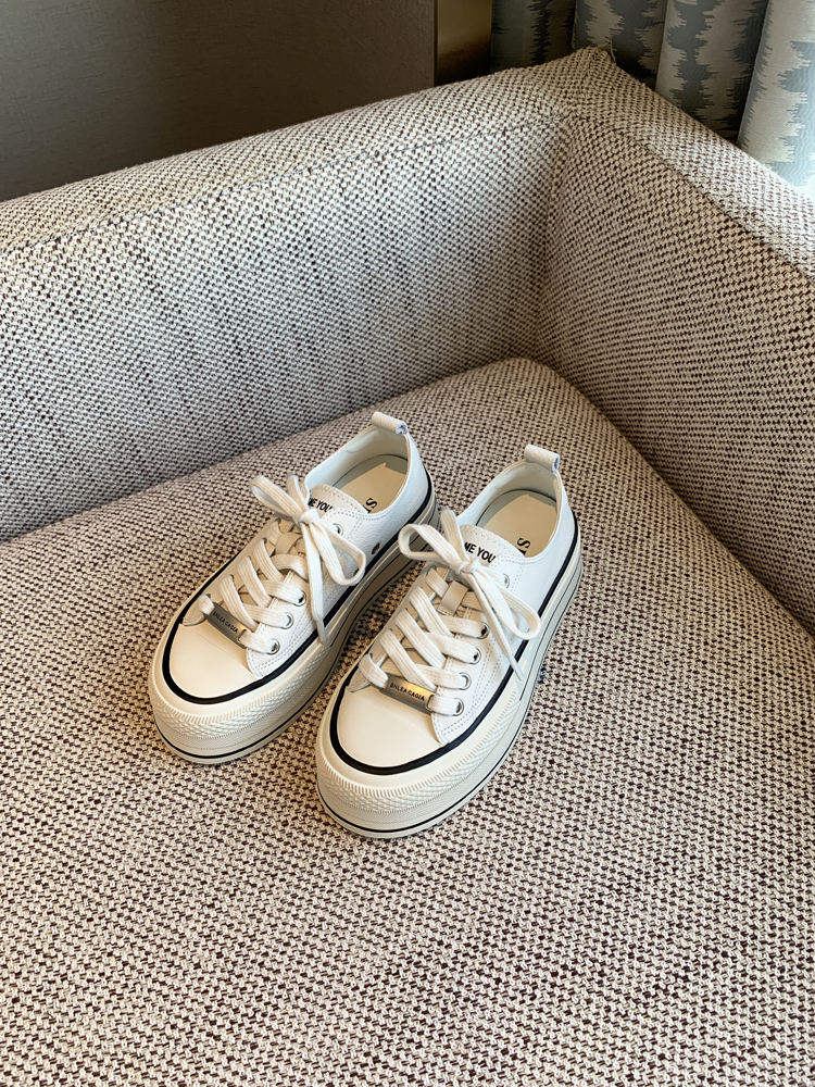 Women's Thick-Soled Genuine Leather Sneakers - Versatile College Style Casual Lace-Up Sports Shoes in White - 2025 Trend Women's Thick-Soled Genuine Leather Sneakers - Versatile College Style Casual Lace-Up Sports Shoes in White - 2025 Trend