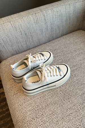 Women's Thick-Soled Genuine Leather Sneakers - Versatile College Style Casual Lace-Up Sports Shoes in White - 2025 Trend