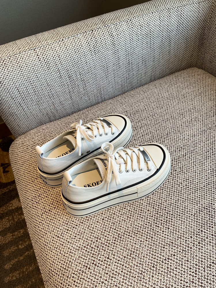 Women's Thick-Soled Genuine Leather Sneakers - Versatile College Style Casual Lace-Up Sports Shoes in White - 2025 Trend Women's Thick-Soled Genuine Leather Sneakers - Versatile College Style Casual Lace-Up Sports Shoes in White - 2025 Trend