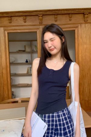 Women's U-Neck Half-Open Button Vest - Slim Fit Spring/Summer Top for Flattering Layering, Trendy Casual Style