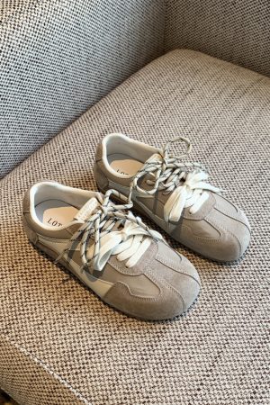 Women's Versatile Flat Hiking Shoes - Comfortable Casual Sports Footwear for Spring 2025