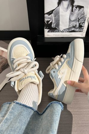 Womenâ€™s Versatile Little White Canvas Sneakers - Breathable Soft Sole Summer Shoes - Trendy Casual Footwear for Everyday Style