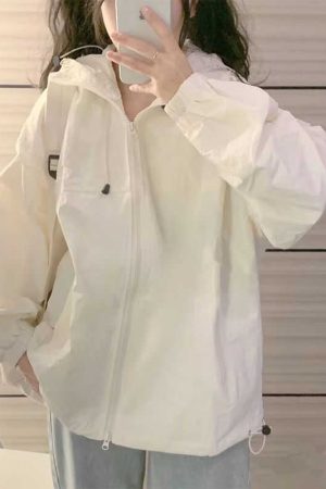 Women's Vintage Chic Lightweight White Sun Protection Jacket with Hood, Short Cardigan for Junior High and High School Students