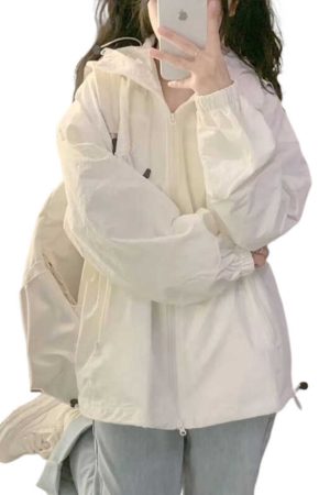 Women's Vintage Chic Lightweight White Sun Protection Jacket with Hood, Short Cardigan for Junior High and High School Students