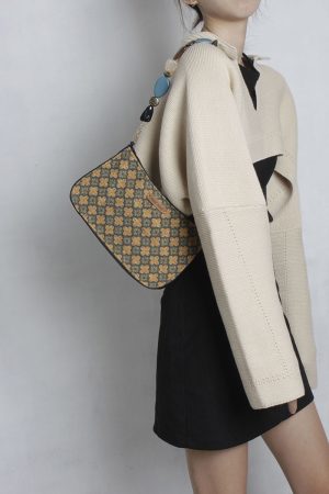 Women's Vintage French Style Underarm Bag, Niche Design Small Crossbody Bag, Cute 2023 Spring Collection