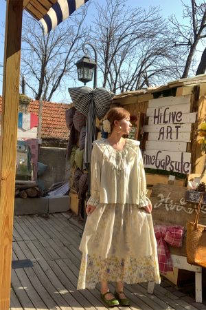 Women's Vintage Green Ruffled Linen Shirt and Floral A-Line Skirt Set - Summer Fashion, Boho Style, Perfect for 90s Inspired Looks