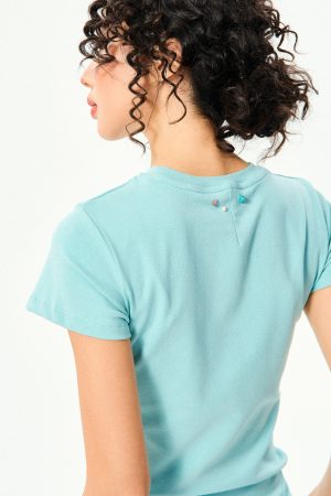 Women’s Vintage Slim Fit Crop Top - Basic Versatile Solid Color Short Sleeve T-Shirt for Summer Casual Style