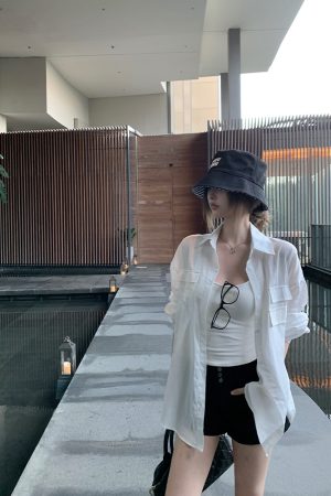 Women's Vintage Summer Slim-Fit Denim Hot Pants Shorts - Versatile Casual Style for Y2K and 90s Fashion