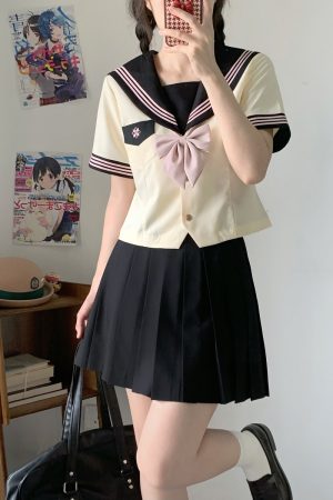 Women's Waist-Defined Sailor Suit Uniform Set - Camellia & Book Custard Short Sleeve College Style Summer Fashion
