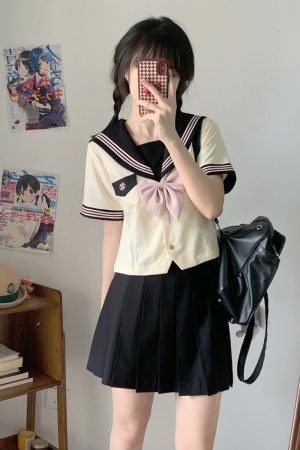 Women's Waist-Defined Sailor Suit Uniform Set - Camellia & Book Custard Short Sleeve College Style Summer Fashion