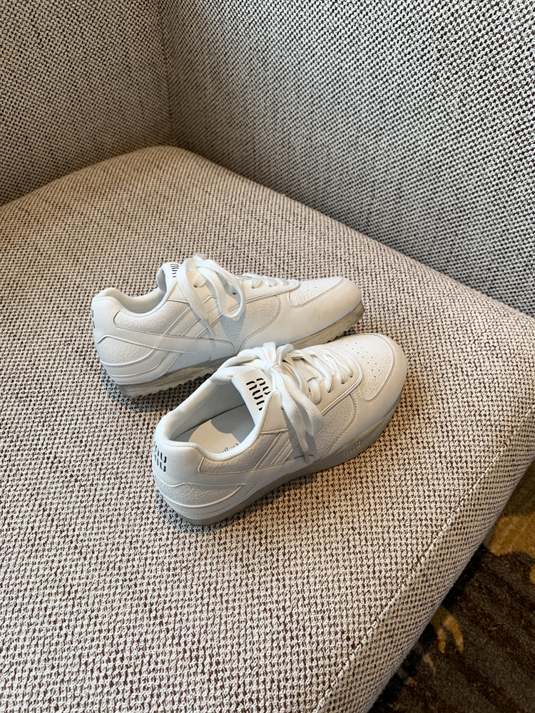 Women's White Genuine Leather Sneakers - Retro 2025 Training Shoes, Lightweight Thick Sole, Non-Slip Casual Sports Footwear Women's White Genuine Leather Sneakers - Retro 2025 Training Shoes, Lightweight Thick Sole, Non-Slip Casual Sports Footwear