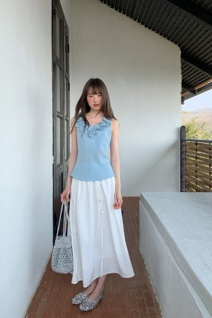 Women's White Half-Length A-Line Skirt with 3D Rose Flower Decoration - Summer 2025 Trendy Floral Style