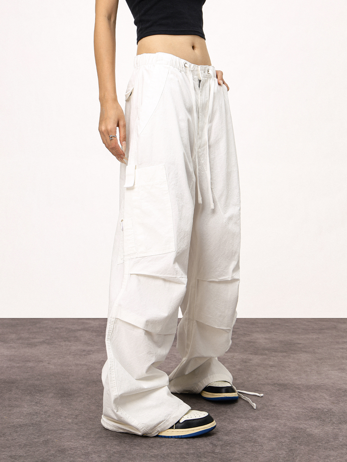 Women's White Loose Casual Paratrooper Pants - Unisex Wide-Leg Straight Trousers - Y2K Inspired Fashion Women's White Loose Casual Paratrooper Pants - Unisex Wide-Leg Straight Trousers - Y2K Inspired Fashion