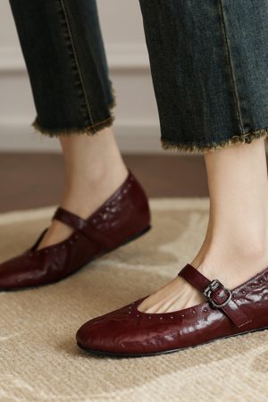 Women's White Mary Jane Shoes with Rivets, Soft Bottom Summer Flats, Hidden Height, Large Size 41-42, Stylish Comfort