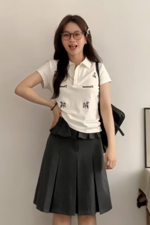 Women's White Short-Sleeve Polo Shirt with Dog Embroidery - Summer 2023 American-Style Fitted Sports Top