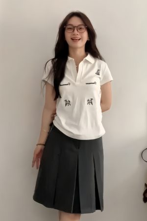 Women's White Short-Sleeve Polo Shirt with Dog Embroidery - Summer 2023 American-Style Fitted Sports Top