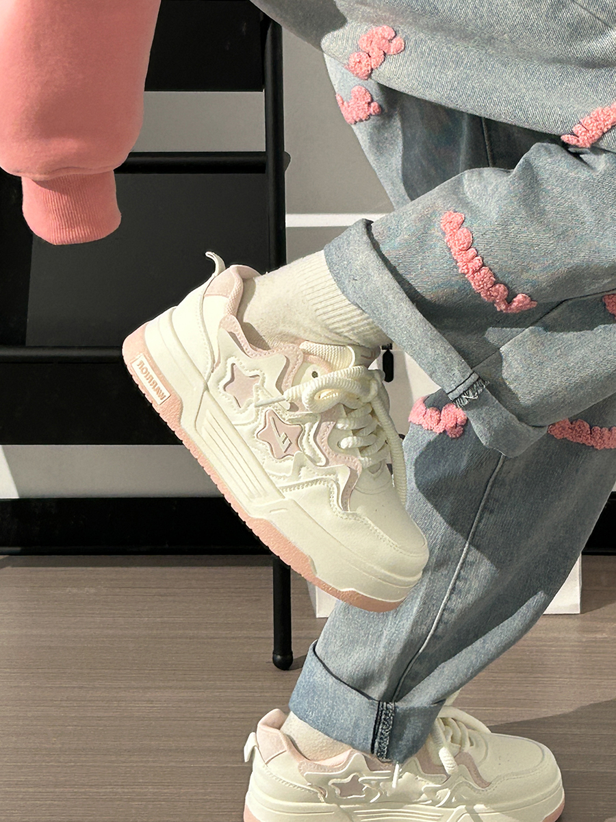 Women's White Thick-Soled Sneakers - Breathable Casual Skate Shoes for Spring Summer - Versatile Niche Fashion Footwear Women's White Thick-Soled Sneakers - Breathable Casual Skate Shoes for Spring Summer - Versatile Niche Fashion Footwear