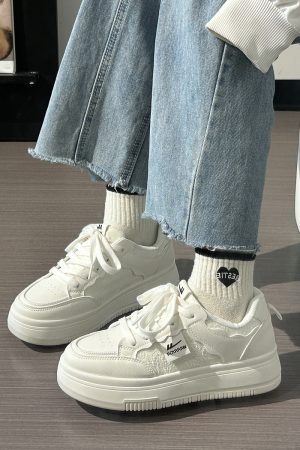 Women's White Thick-Soled Sneakers - Breathable Soft Sole Casual Shoes for Summer - Niche Design Korean Style Fashion Footwear
