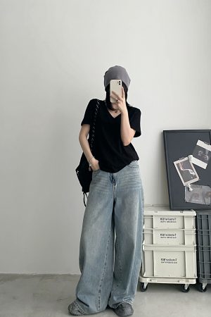 Women's White V-Neck Short Sleeve T-Shirt, Loose Fit Drop Shoulder, Spring Summer Basic Top, Versatile Layering Piece